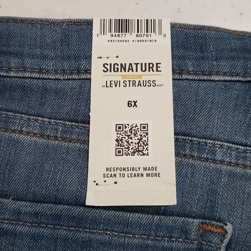 NWT Girls Signature Levi's GOLD Cuffed Bermuda Shorts Sz 6X